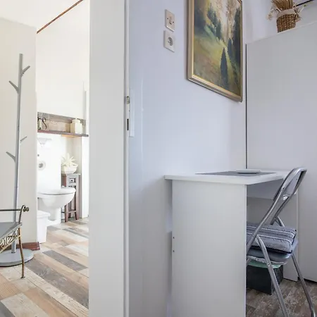 Regina Apartman *