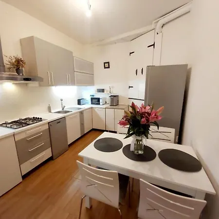 Regina Apartman *