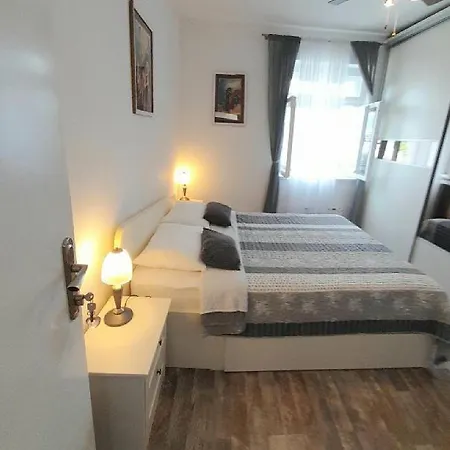 Regina Apartman *